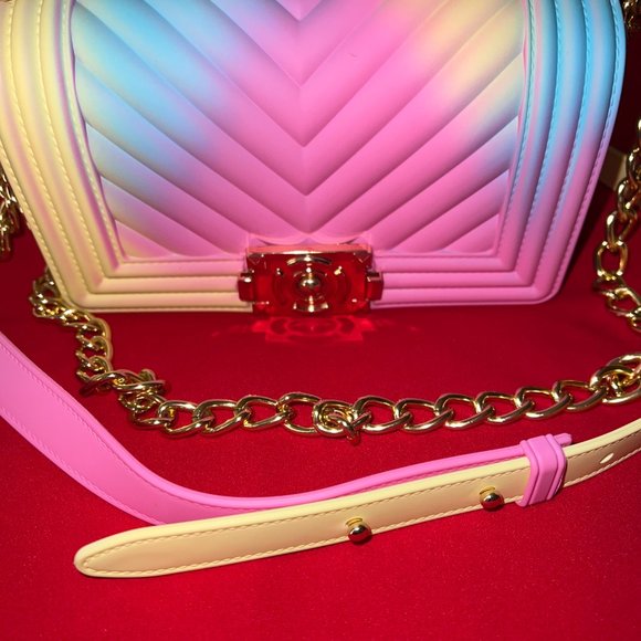 Crossbody 🩷 NWT - Picture 2 of 4